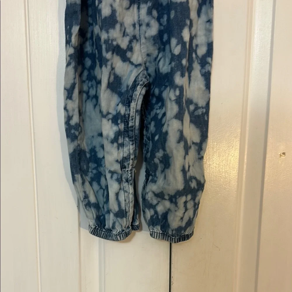 GAP chic tie